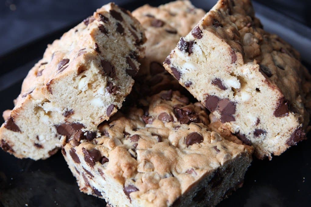 Triple Chocolate Blondie brownies & blondies