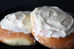 Frosted-Cinnamon-Roll-1020