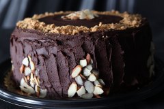 Chocolate-Cream-Cake-1020