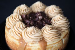 Reeces-Peanut-Butter-Caramel-1020